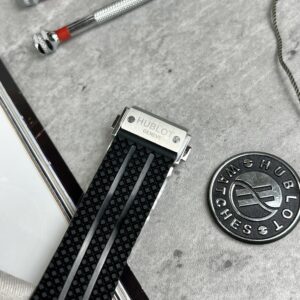 Đồng Hồ Hublot Big Bang Geneve Chronograph Đính Đá 44mm (2)