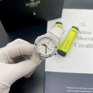 Đồng Hồ Hublot Classic Fusion Diamonds Rep 11 Màu Trắng 33mm (2)