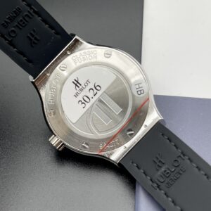 Đồng Hồ Hublot Classic Fusion Diamonds Rep 11 Màu Xanh Lá 33mm (1)