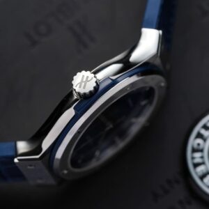 Đồng Hồ Hublot Classic Fusion Màu Xanh Dương Rep 11 Nhà Máy JJF