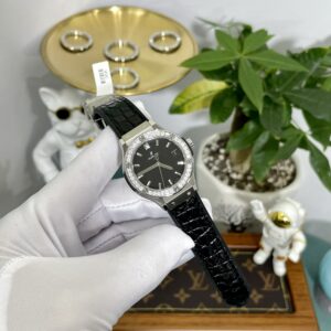 Đồng Hồ Hublot Classic Fusion Nữ Đính Kim Cương Moissanite (2)
