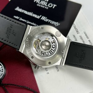 Đồng Hồ Hublot Classic Fusion Titanium Màu Đen JJF 2023 42mm (7)