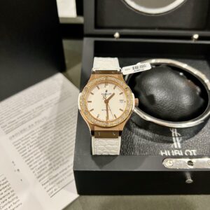 Đồng Hồ Hublot Độ Kim Cương Moissanite Màu Trắng 38mm (2)