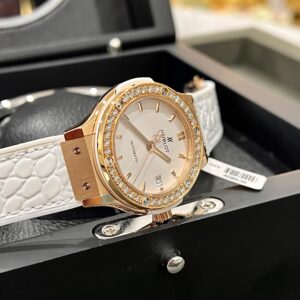Đồng Hồ Hublot Độ Kim Cương Moissanite Màu Trắng 38mm (2)