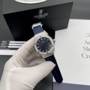 Đồng Hồ Hublot Nữ Classic Fusion Diamonds Màu Xanh Blue 33mm (3)