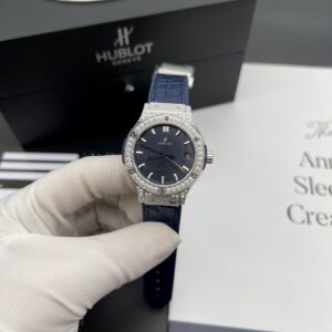 Đồng Hồ Hublot Nữ Classic Fusion Diamonds Màu Xanh Blue 33mm (3)