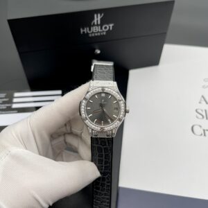 Đồng Hồ Nữ Hublot Classic Fusion Diamonds Màu Xám 33mm (1)