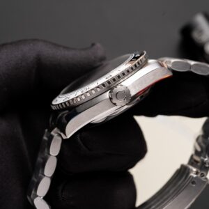 Đồng Hồ Omega Seamaster Planet Ocean 600m Replica 11 (2)