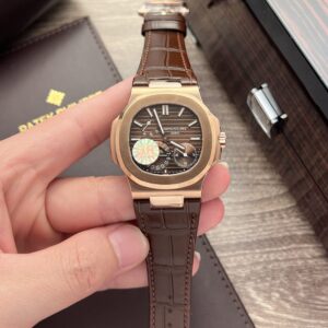 Đồng Hồ Patek Philippe Nautilus 5712 Mặt Chocolate GR Factory 40mm