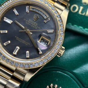 Đồng Hồ Rolex Day-Date Replica Cao Cấp Mặt Xà Cừ Tím 40mm (1)