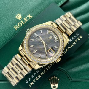 Đồng Hồ Rolex Day-Date Replica Cao Cấp Mặt Xà Cừ Tím 40mm (1)