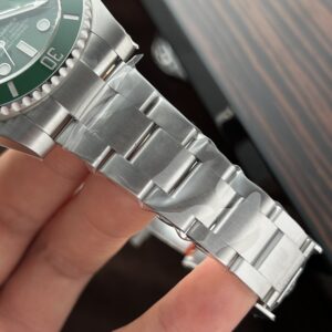 Đồng Hồ Rolex Submariner 126610LV Hulk Replica 11 Clean Factory 40mm