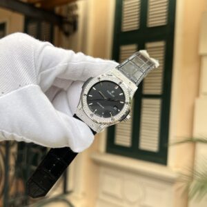Đồng Hồ Hublot Classic Fusion Đính Đá Replica HBF Màu Đen 42mm (1)