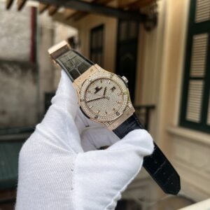 Đồng Hồ Hublot Classic Fusion King Gold Đính Full Đá HBF 42mm (1)
