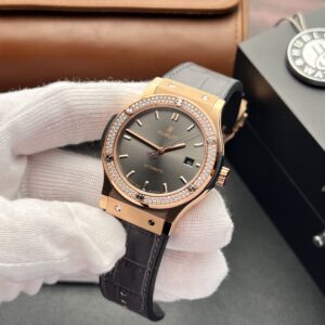 Đồng Hồ Hublot Classic Fusion King Gold Đính Kim Cương Moissanite Gray 42mm (6)