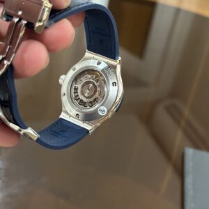 Đồng Hồ Hublot Classic Fusion Màu Xanh Đính Đá HB Factory 38mm (6)