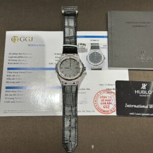 Đồng Hồ Hublot Độ Full Kim Cương Moissanite Màu Đen 42mm (2)