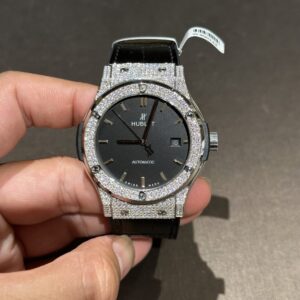 Đồng Hồ Hublot Độ Full Kim Cương Moissanite Màu Đen 42mm (2)