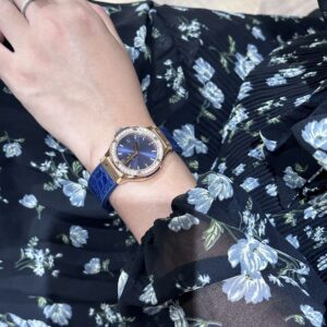 Đồng Hồ Hublot Nữ Đính Kim Cương Moissanite Màu Xanh Dương 33mm (1)
