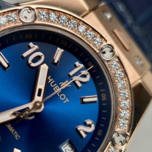 Đồng Hồ Hublot One Click King Gold Đính Kim Moissanite Màu Xanh 39mm (1)