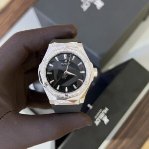 Đồng Hồ Hublot Orlinski Titanium Demi Đính Đá Rep 11 40mm (1)