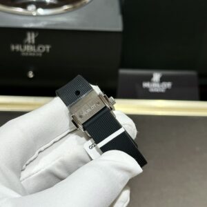Đồng Hồ Nữ Hublot Độ Kim Cương Moissanite Dây Cao Su HBF 33mm (5)