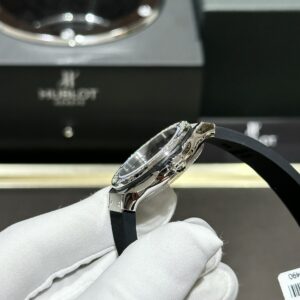 Đồng Hồ Nữ Hublot Độ Kim Cương Moissanite Dây Cao Su HBF 33mm (5)