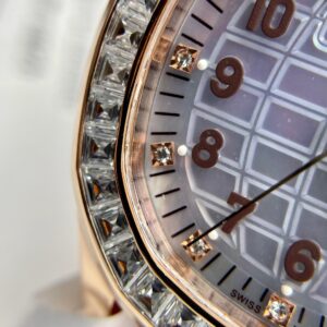 Đồng Hồ Patek Philippe Aquanaut 5072R Bọc Vàng Độ Kim Cương Moissanite 35 (1)