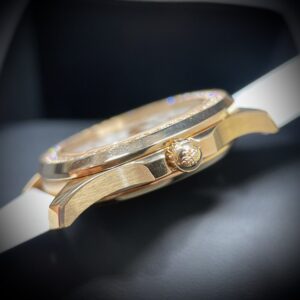 Đồng Hồ Patek Philippe Aquanaut 5072R Màu Trắng Mặt Xà Cừ PPF (1)