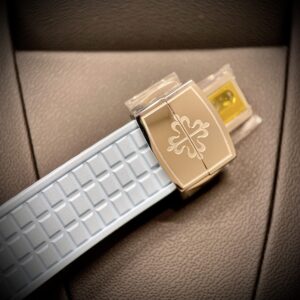 Đồng Hồ Patek Philippe Aquanaut 5072R Màu Xanh Dương Đính Đá PPF (5)