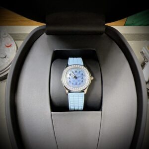 Đồng Hồ Patek Philippe Aquanaut 5072R Màu Xanh Dương Đính Đá PPF (5)