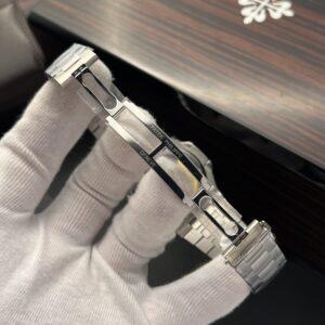 Đồng Hồ Patek Philippe Nautilus 5723 Rep 11 Đính Đá Màu Xanh Lá 40mm (2)