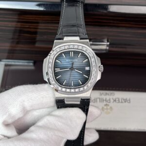 Đồng Hồ Patek Philippe Nautilus 5723 Replica 11 Dây Da Nam 40mm (1)