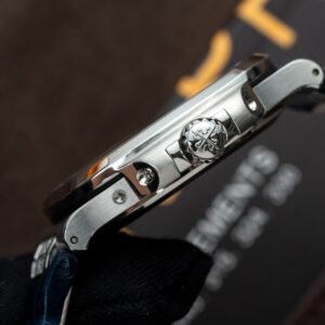 Đồng Hồ Patek Philippe Nautilus 5724G Replica 11 Blue GRF 40mm (1)