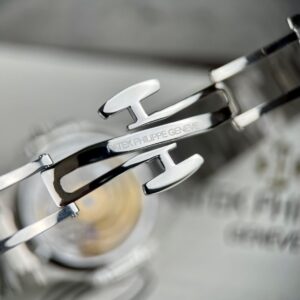 Đồng Hồ Patek Philippe Nautilus 7118 Đính Full Đá Replica 11 35 (7)