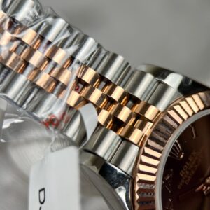 Đồng Hồ Rolex DateJust Nữ Bọc Vàng Mặt Chocolate Cọc La Mã GM 31mm (3)