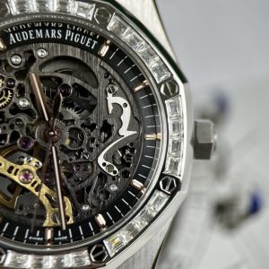 Đồng Hồ Audemars Piguet Royal Oak 15412BC Skeleton Độ Moissanite (9)
