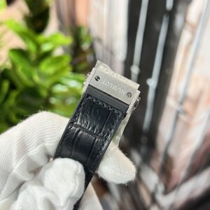 Đồng Hồ Hublot Classic Fusion Đính Moissanite Đầu Lâu Nam 42mm (4)