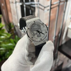 Đồng Hồ Hublot Classic Fusion Đính Moissanite Đầu Lâu Nam 42mm (4)