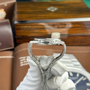 Đồng Hồ Patek Philippe Nautilus 5711 Tinh Chỉnh Full Like Auth Cao Cấp Nhất 40mm (8)