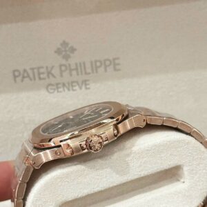 Đồng Hồ Patek Philippe Nautilus 5712 Bọc Vàng Mặt Chocolate GRF 40mm (1)