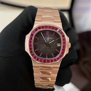Đồng Hồ Patek Philippe Nautilus 5723 Bọc Vàng Độ Đá Ruby Đỏ Tổng Hợp (10)