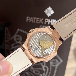 Đồng Hồ Patek Philippe Nautilus 5724R Bọc Vàng Độ Kim Cương Moissanite 40mm (6)