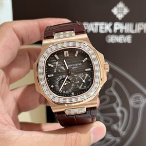 Đồng Hồ Patek Philippe Nautilus 5724R Bọc Vàng Độ Kim Cương Moissanite 40mm (6)