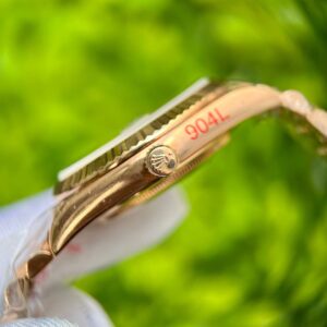 Đồng Hồ Rolex Day-Date 228235 Mặt Hồng Cọc Số Đính Đá GM Factory 40mm