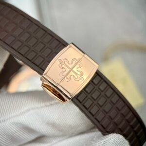 Đồng Hồ Patek Philippe Aquanaut 5062 Replica 11 Bọc Vàng Độ Moissanite (9)