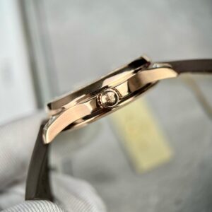 Đồng Hồ Patek Philippe Aquanaut 5062 Replica 11 Bọc Vàng Độ Moissanite (9)