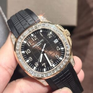 Đồng Hồ Patek Philippe Aquanaut 5167R Vàng Khối 18K Kim Cương Tự Nhiên 40mm (2)