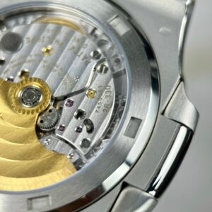 Đồng Hồ Patek Philippe Nautilus 5711 Replica 11 Mặt Xanh Lá Cây 40mm (2)