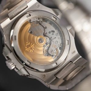 Đồng Hồ Patek Philippe Nautilus 5719 Replica 11 Đính Full Đá (12)